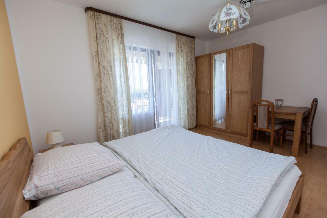 Villa Lesic Dramalj Bagian luar foto